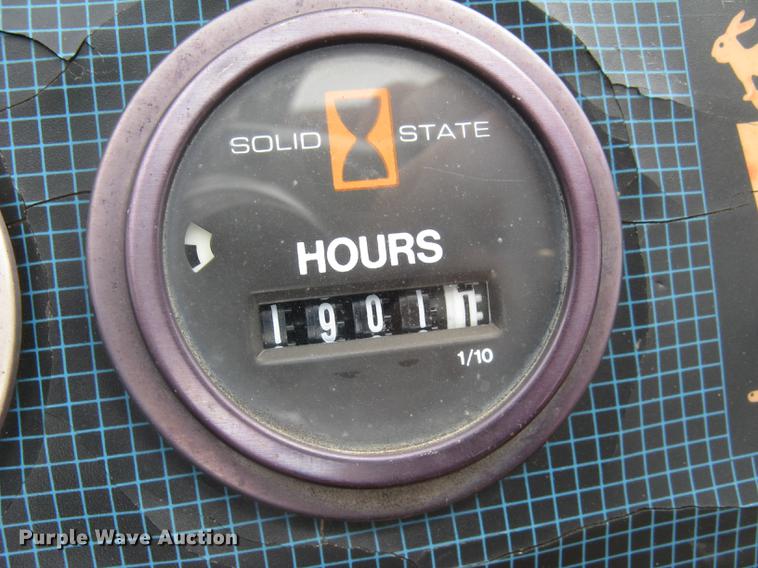 image for item DQ9647 2001 Ditch Witch 3700DD trencher