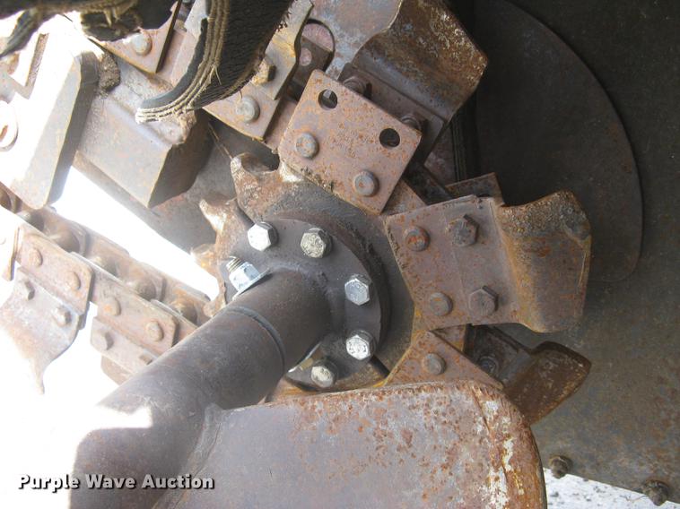 image for item DQ9647 2001 Ditch Witch 3700DD trencher