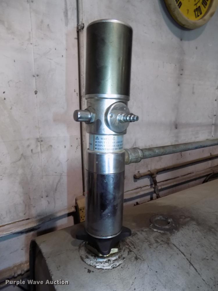 image for item DZ9644 Fuel and lube