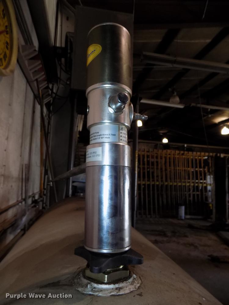 image for item DZ9644 Fuel and lube