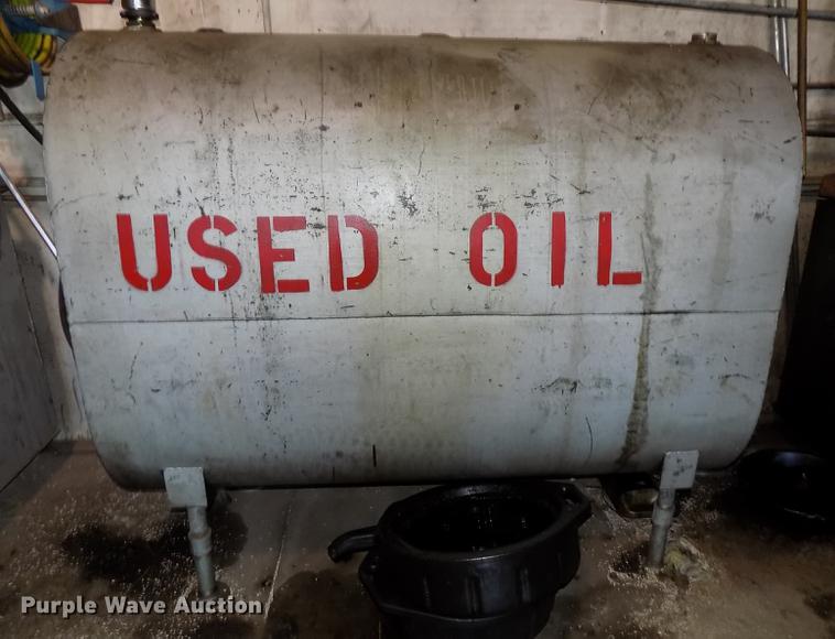 image for item DZ9644 Fuel and lube