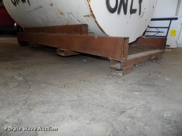 image for item DZ9644 Fuel and lube