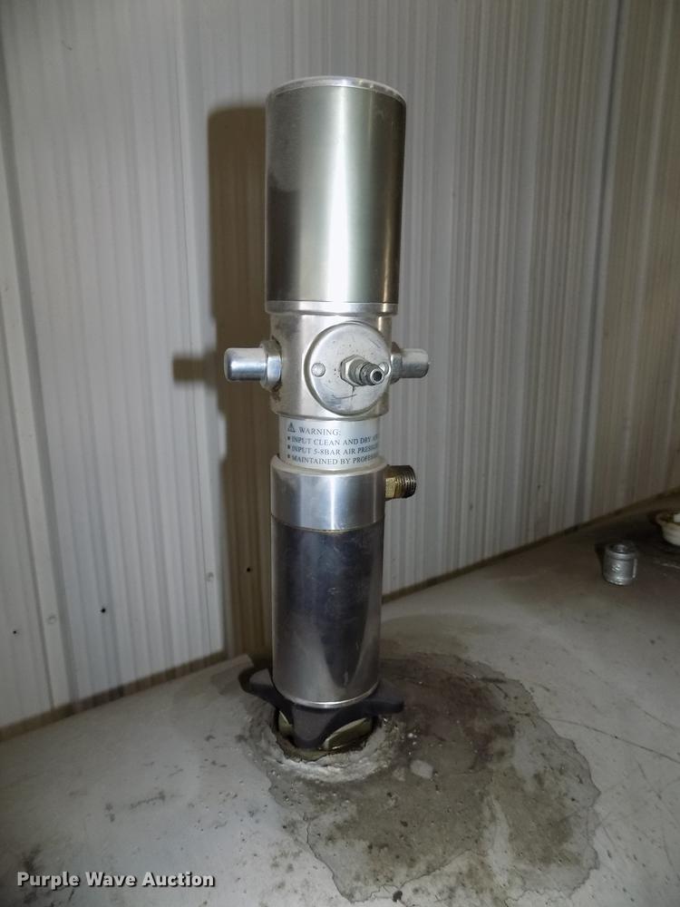 image for item DZ9644 Fuel and lube