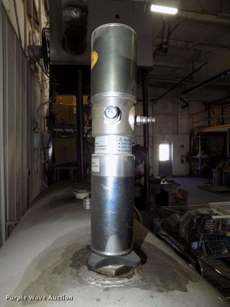 image for item DZ9644 Fuel and lube