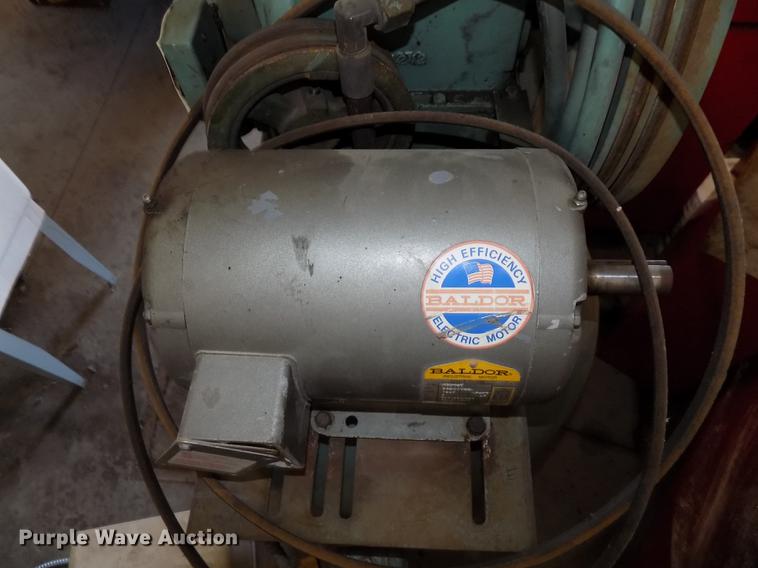 image for item DZ9647 Wayne 6158-SV1 air compressor