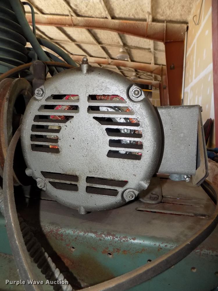 image for item DZ9647 Wayne 6158-SV1 air compressor