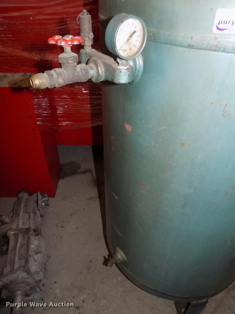 image for item DZ9647 Wayne 6158-SV1 air compressor