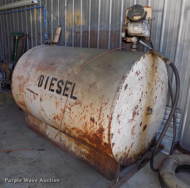 image for item DZ9652 Fuel tank and caddies