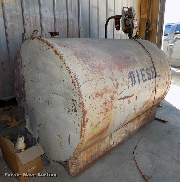 image for item DZ9652 Fuel tank and caddies