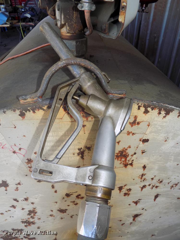 image for item DZ9652 Fuel tank and caddies