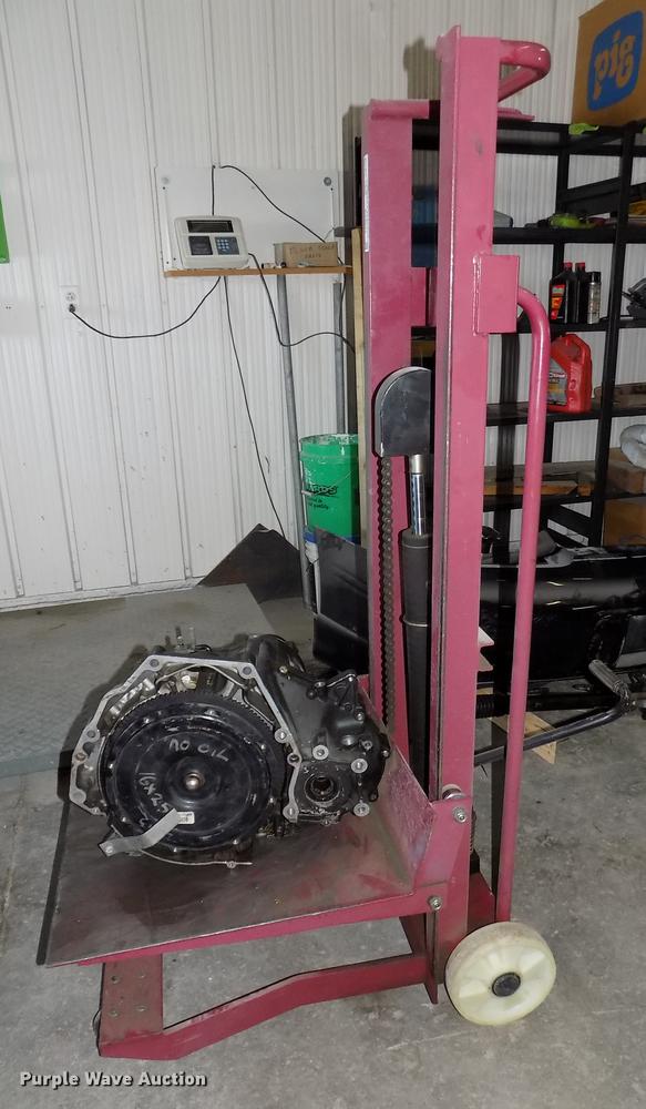 image for item DZ9657 Material handling tools