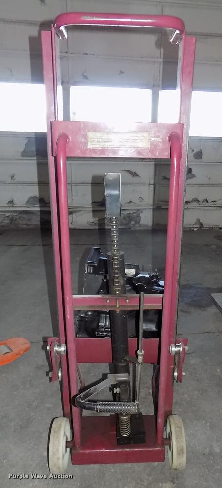 image for item DZ9657 Material handling tools