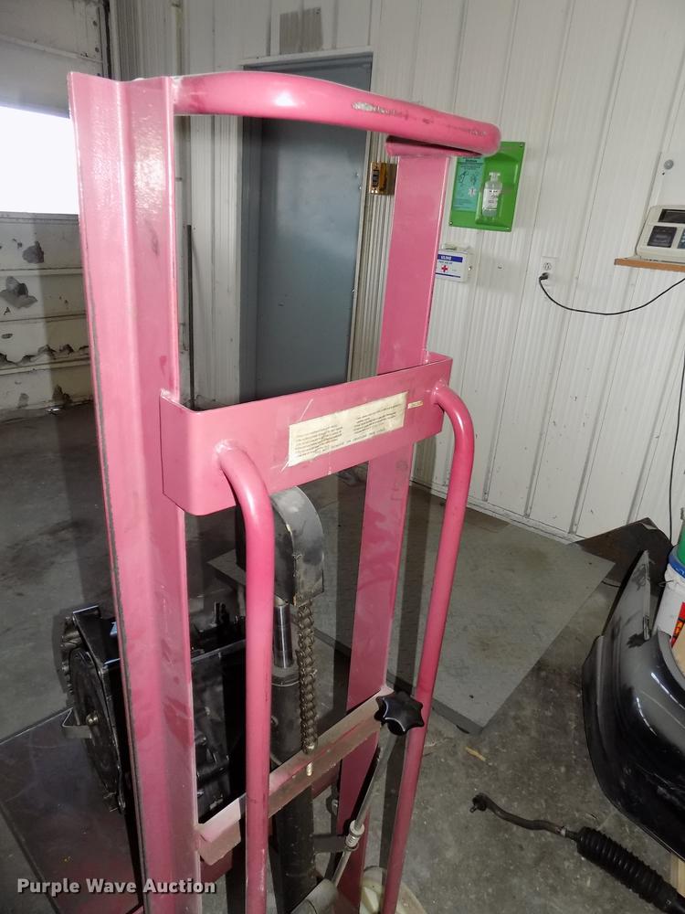 image for item DZ9657 Material handling tools