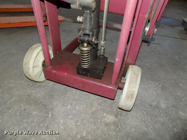 image for item DZ9657 Material handling tools