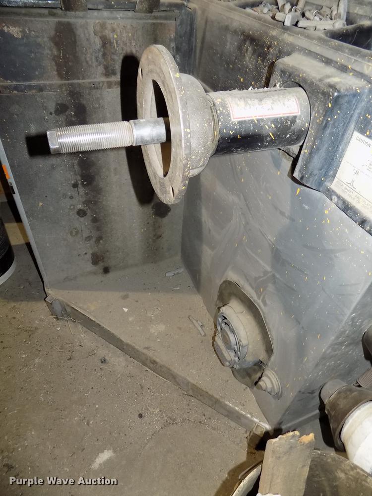 image for item DZ9658 Nortron 7300 tire balancer