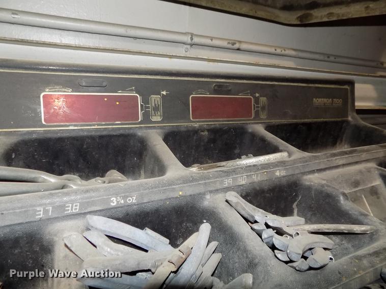 image for item DZ9658 Nortron 7300 tire balancer