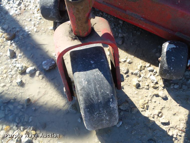 image for item EM9102 Ex Mark TT4817KA Turf Tracer lawn mower