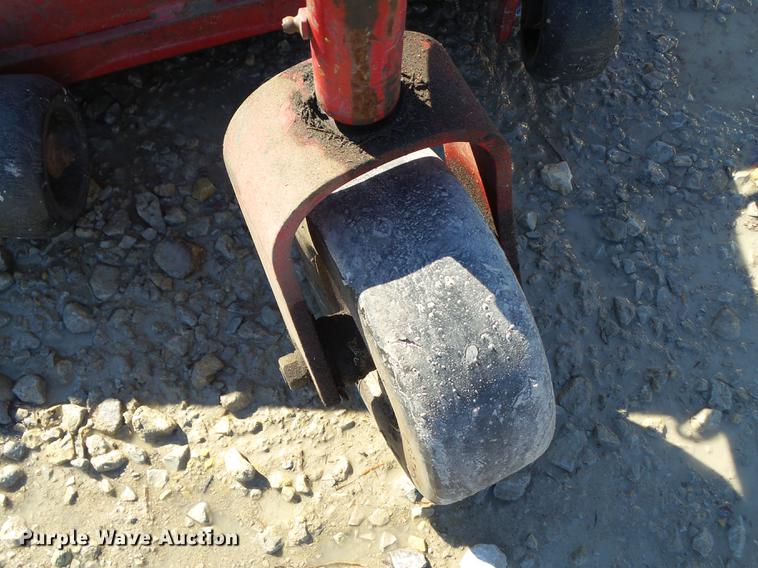 image for item EM9102 Ex Mark TT4817KA Turf Tracer lawn mower