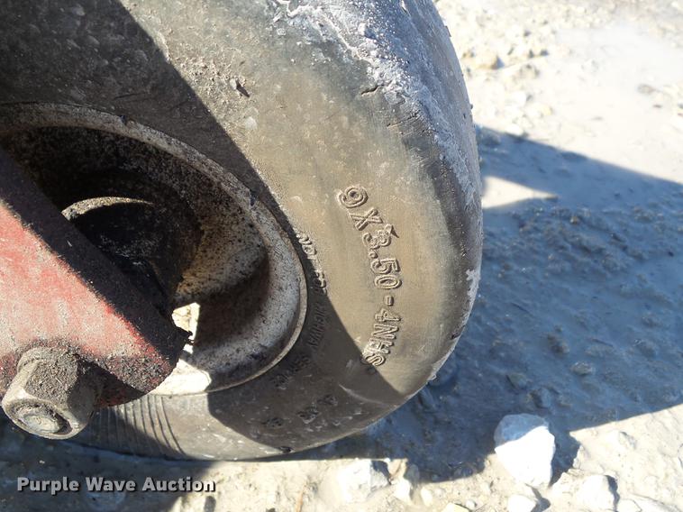 image for item EM9102 Ex Mark TT4817KA Turf Tracer lawn mower