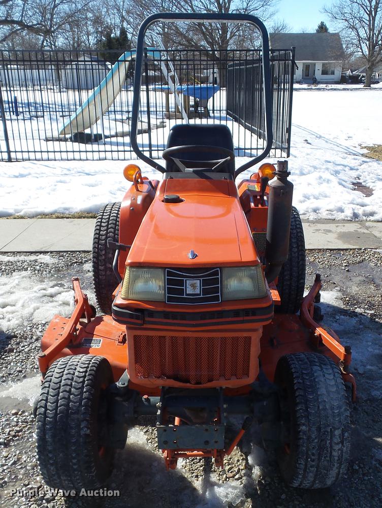 image for item EM9103 Kubota B1750 MFWD tractor