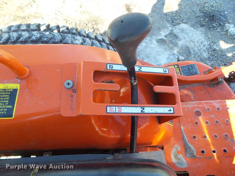 image for item EM9103 Kubota B1750 MFWD tractor