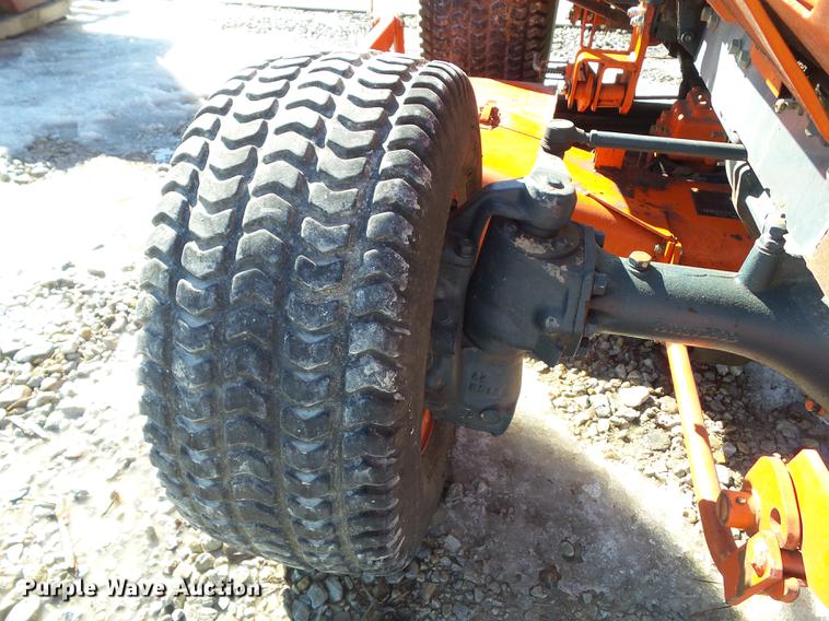 image for item EM9103 Kubota B1750 MFWD tractor