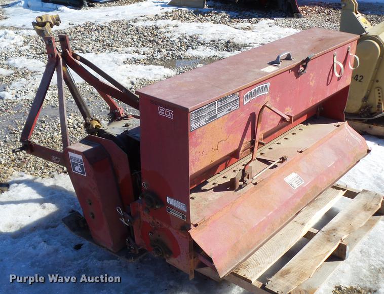 image for item EM9104 Toro Aerothatch 83 seeder