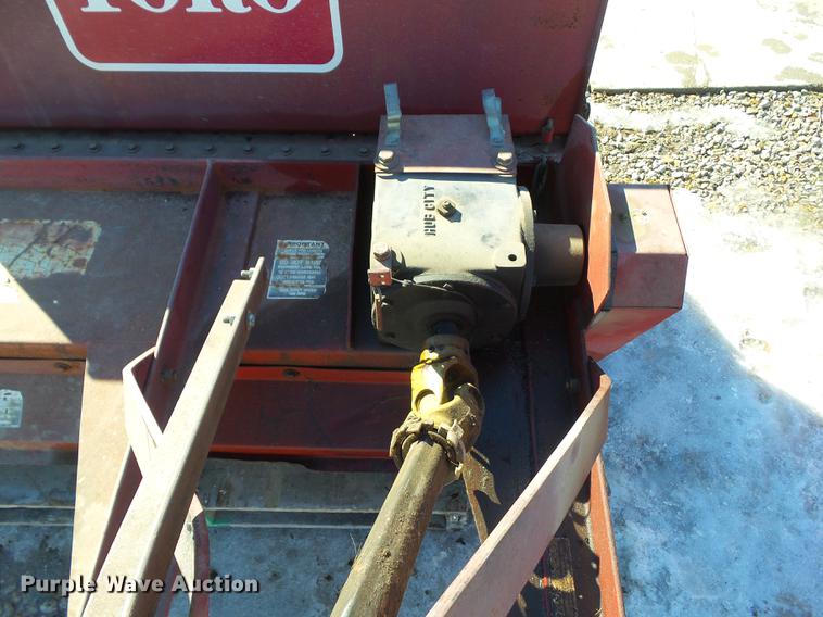 image for item EM9104 Toro Aerothatch 83 seeder