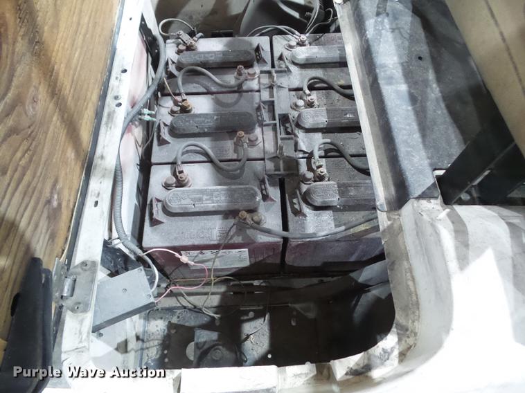 image for item EM9119 2007 Ez-go golf cart