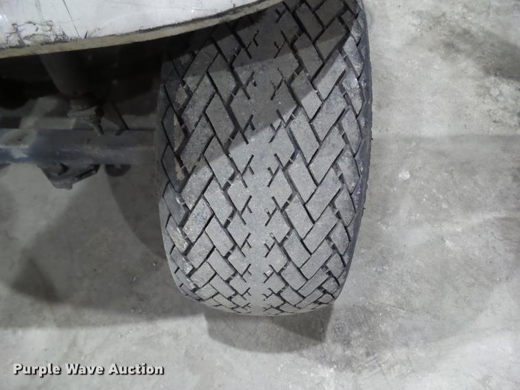 image for item EM9120 2000 Ez-go K400 golf cart