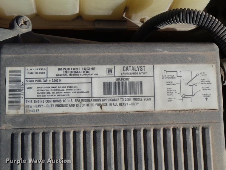 image for item EM9127 2001 Chevrolet Silverado 2500HD pickup truck