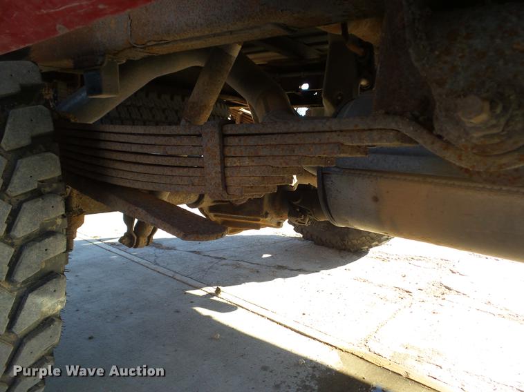 image for item EM9127 2001 Chevrolet Silverado 2500HD pickup truck