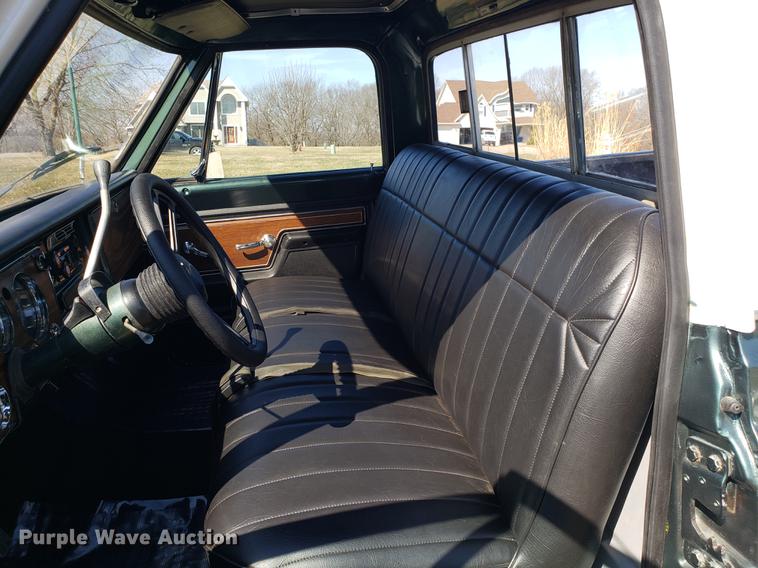 image for item EN9801 1972 Chevrolet Cheyenne C10 pickup truck