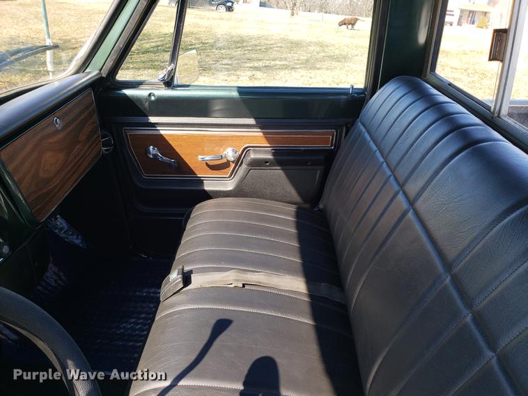 image for item EN9801 1972 Chevrolet Cheyenne C10 pickup truck