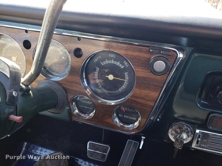 image for item EN9801 1972 Chevrolet Cheyenne C10 pickup truck