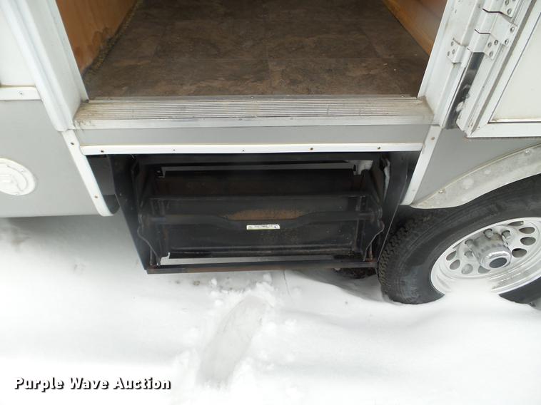 image for item EW9966 2005 Cross Roads Paradise Point camper