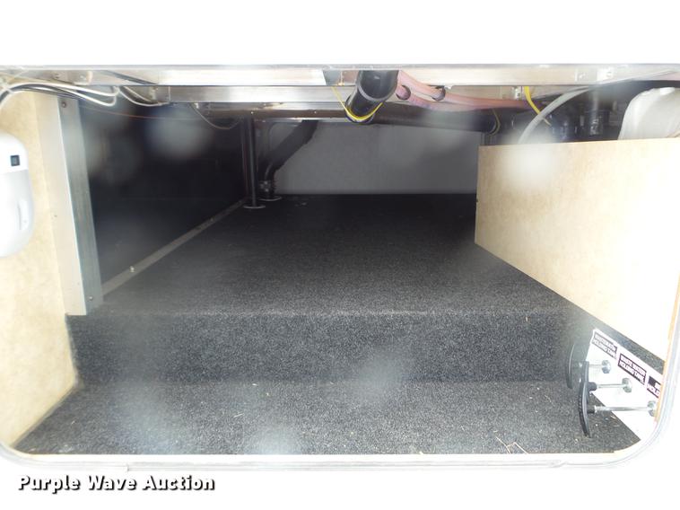 image for item EW9966 2005 Cross Roads Paradise Point camper