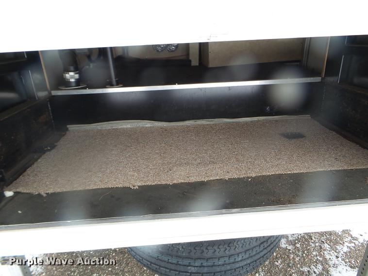 image for item EW9966 2005 Cross Roads Paradise Point camper