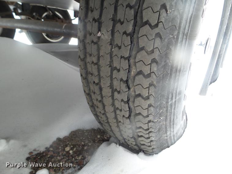 image for item EW9966 2005 Cross Roads Paradise Point camper