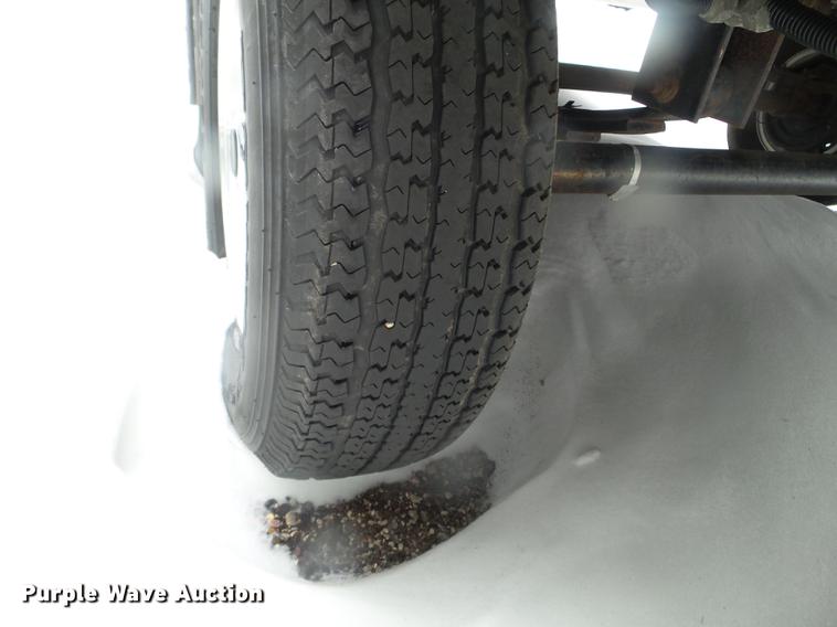 image for item EW9966 2005 Cross Roads Paradise Point camper