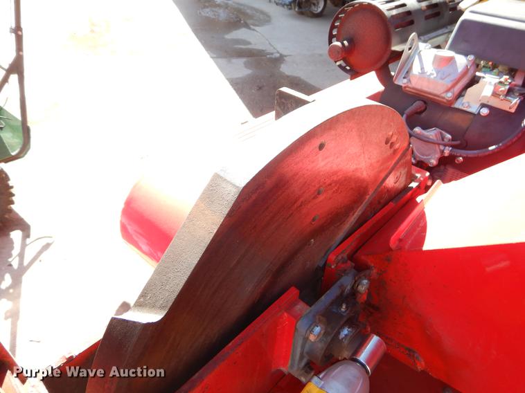 image for item EZ9788 US Praxis wood chipper