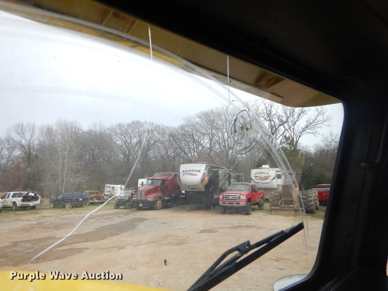 image for item EZ9802 2003 Freightliner FLD semi truck