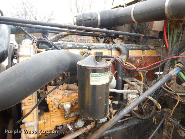 image for item EZ9802 2003 Freightliner FLD semi truck