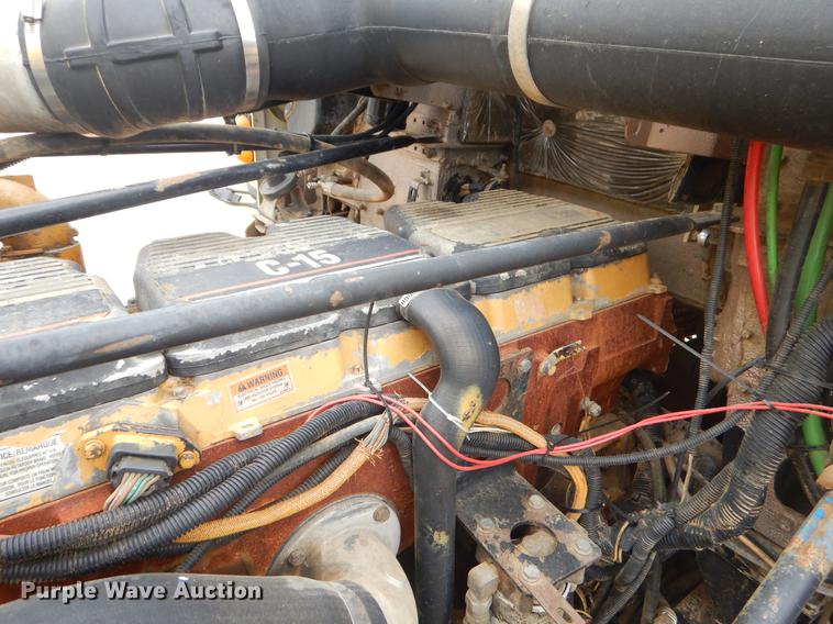 image for item EZ9802 2003 Freightliner FLD semi truck