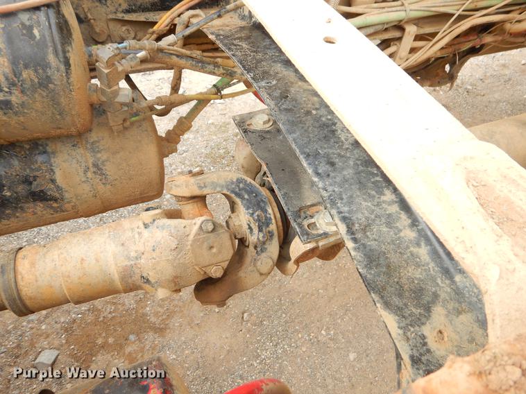 image for item EZ9802 2003 Freightliner FLD semi truck