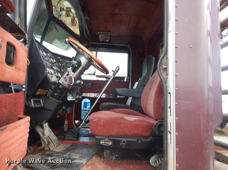 image for item EZ9803 1994 Peterbilt 379 semi truck