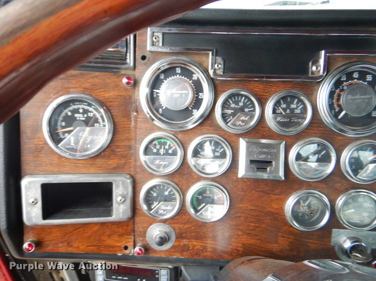 image for item EZ9803 1994 Peterbilt 379 semi truck