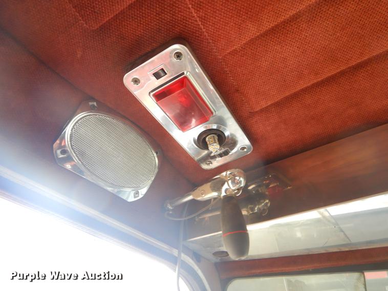 image for item EZ9803 1994 Peterbilt 379 semi truck