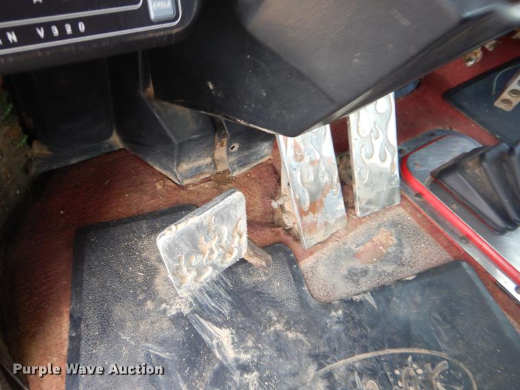 image for item EZ9803 1994 Peterbilt 379 semi truck