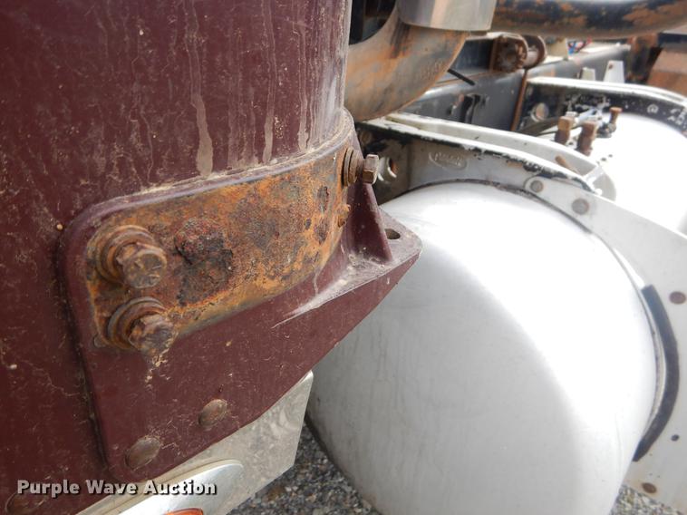 image for item EZ9803 1994 Peterbilt 379 semi truck